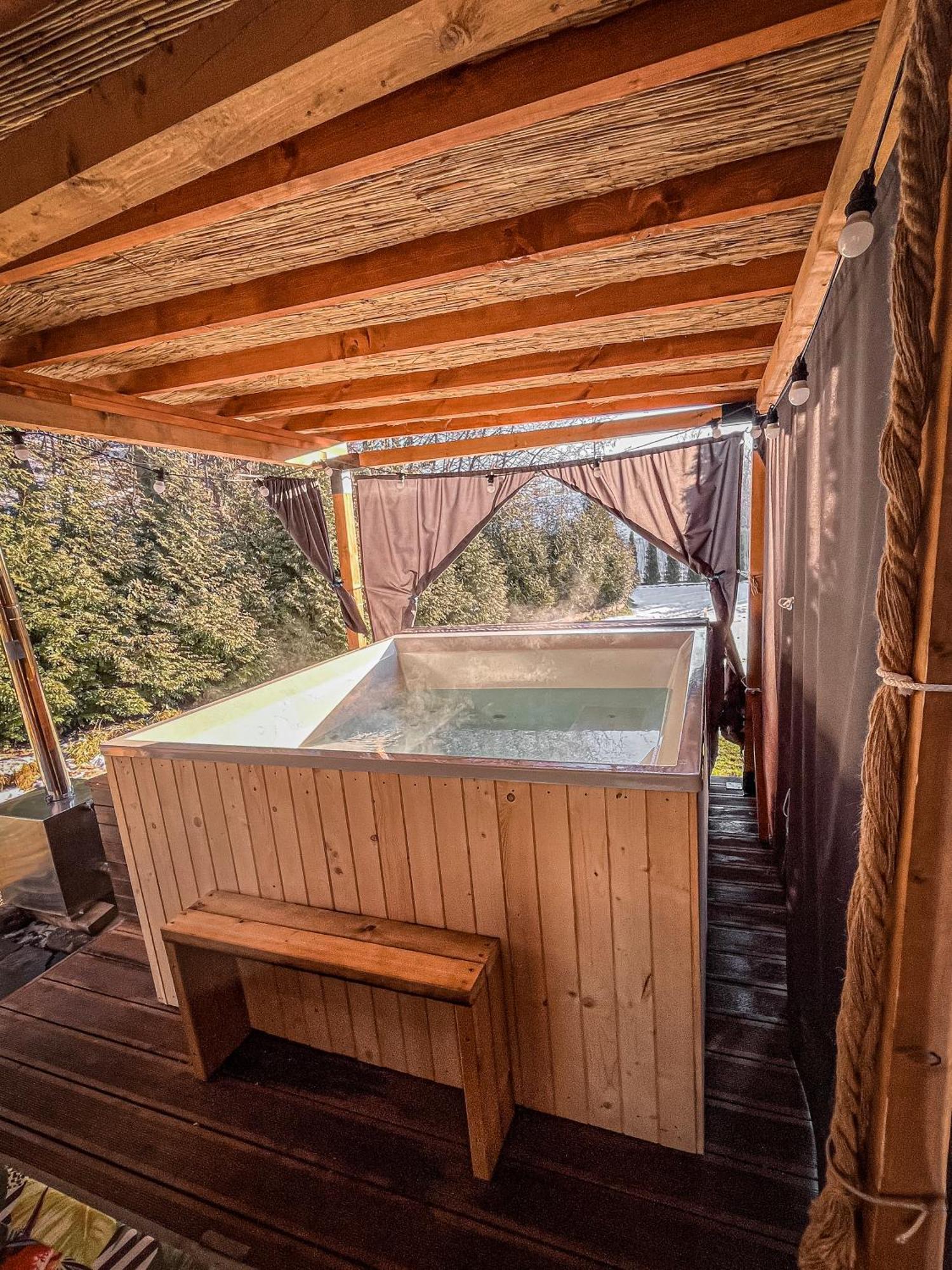 Aloha Glamp - Okragle Domki Przy Rzece - Balia I Sauna - Energylandia Zagornik المظهر الخارجي الصورة
