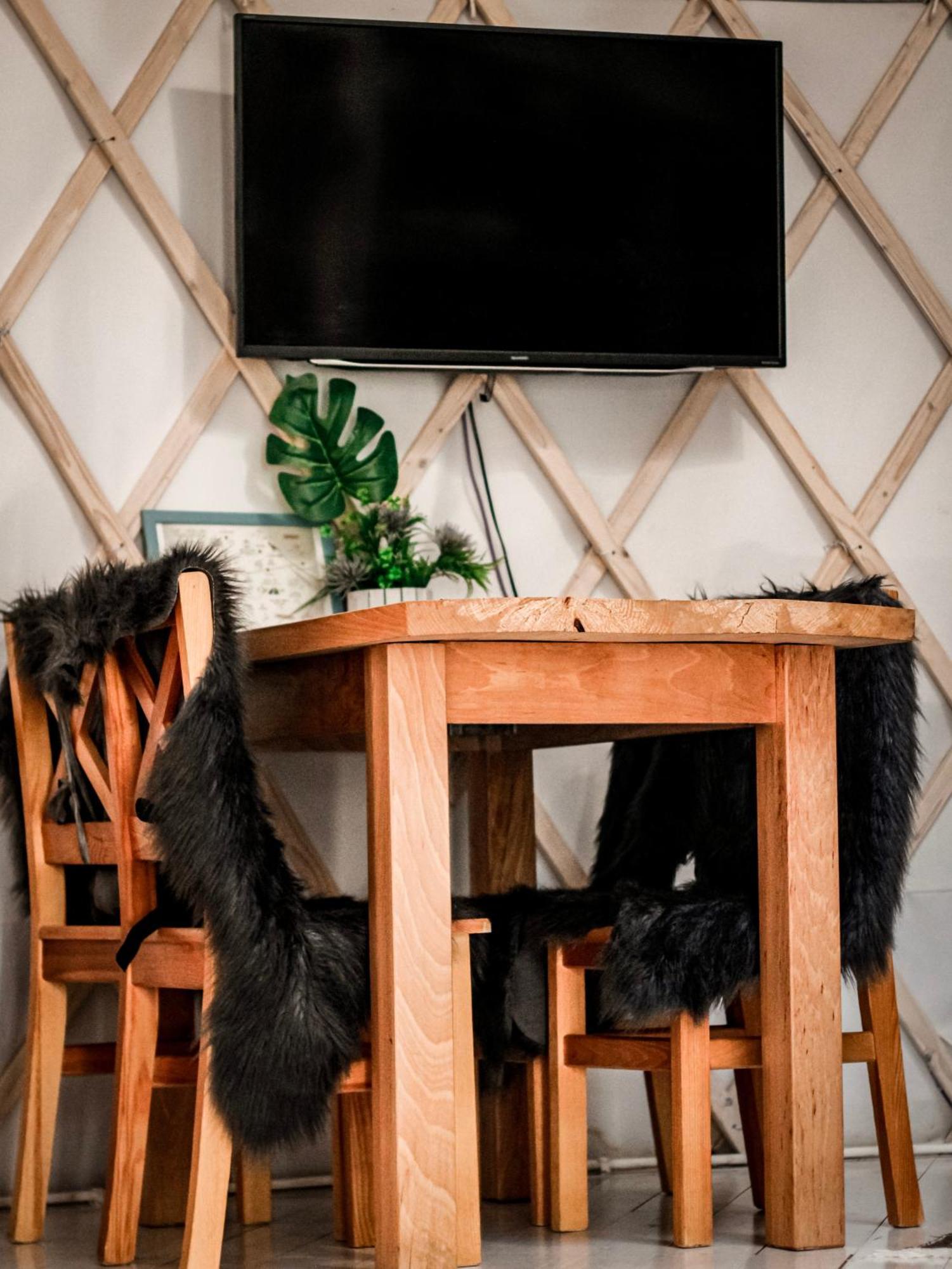 Aloha Glamp - Okragle Domki Przy Rzece - Balia I Sauna - Energylandia Zagornik الغرفة الصورة