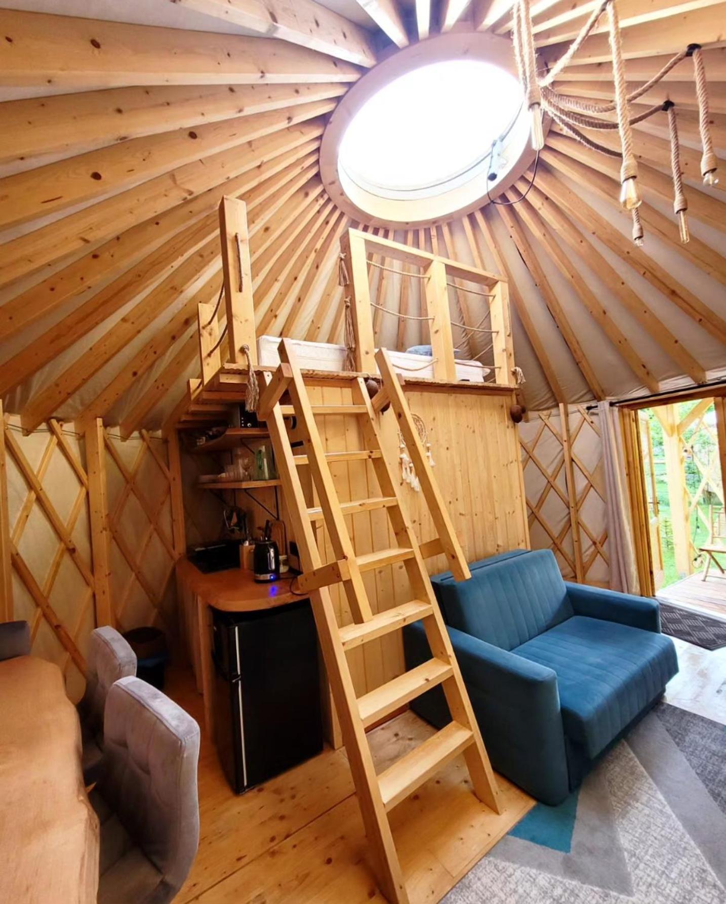 Aloha Glamp - Okragle Domki Przy Rzece - Balia I Sauna - Energylandia Zagornik الغرفة الصورة